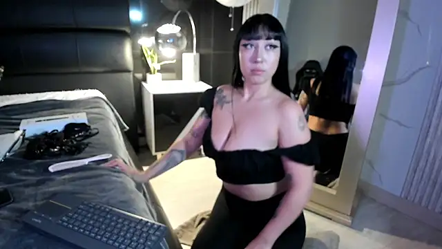 KomiCatt online show from 02-17-26, 12:01