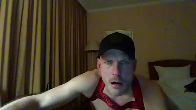 Snapshot of Pure_pleasure90 chatting on 02-04-26, 10:47 Pure pleasure90 online show from 02-04-26, 10:47