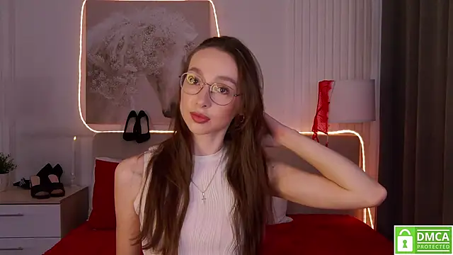 Snapshot of Emily_Simon chatting on 02-09-26, 05:11 Emily Simon online show from 02-09-26, 05:11