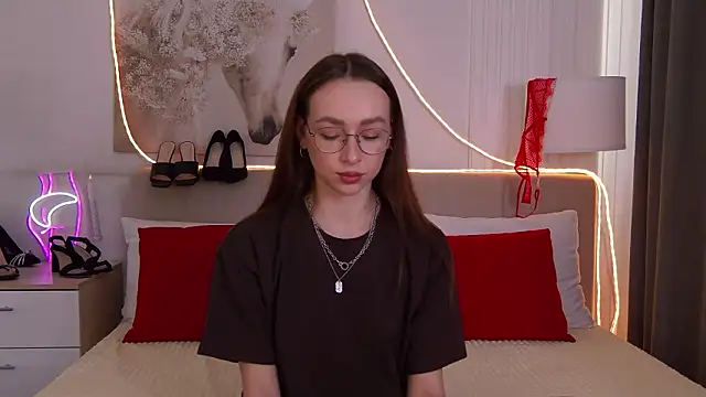 Emily Simon online show from 03-19-26, 04:38