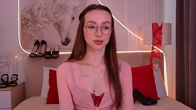Snapshot of Emily_Simon chatting on 06-18-26, 06:02 Emily Simon online show from 06-18-26, 06:02
