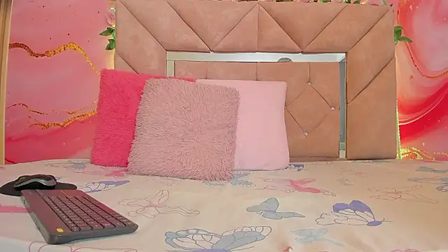 Snapshot of sweet__luna__ chatting on 02-02-26, 11:09 sweet luna online show from 02-02-26, 11:09