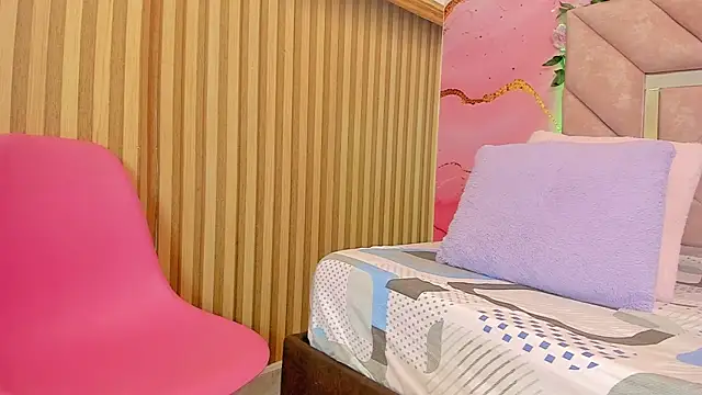 Snapshot of sweet__luna__ chatting on 02-25-26, 11:09 sweet luna online show from 02-25-26, 11:09