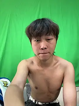 xiaohuangren01 online show from 04-17-26, 01:47