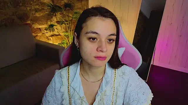 Snapshot of Kim_Bless chatting on 02-10-26, 01:10 Kim Bless online show from 02-10-26, 01:10