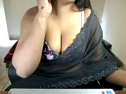 Its Soniya69 online show from 05-08-26, 03:12