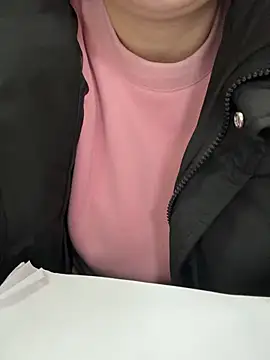 Snapshot of Donna9696 chatting on 02-02-26, 12:53 Donna9696 online show from 02-02-26, 12:53