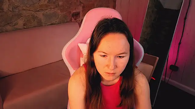 Snapshot of SindieStorm chatting on 02-18-26, 01:34 SindieStorm online show from 02-18-26, 01:34