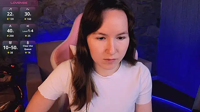 Snapshot of SindieStorm chatting on 03-16-26, 01:44 SindieStorm online show from 03-16-26, 01:44