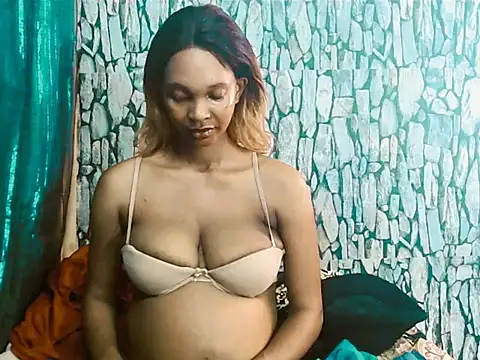 Snapshot of Caramelminxxx1 chatting on 02-04-26, 06:30 Caramelminxxx1 online show from 02-04-26, 06:30