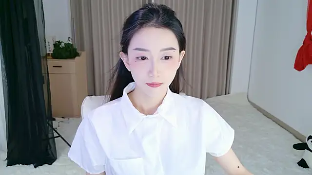 Snapshot of Dancing-Coco12 chatting on 02-10-26, 01:32 Dancing-Coco12 online show from 02-10-26, 01:32