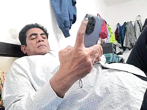 Snapshot of Aafreen999 chatting on 02-08-26, 08:07 Aafreen999 online show from 02-08-26, 08:07