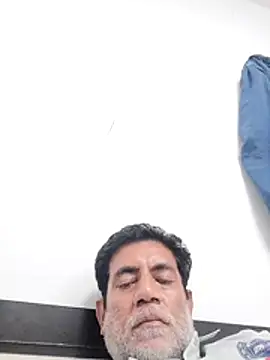 Snapshot of Aafreen999 chatting on 02-15-26, 04:36 Aafreen999 online show from 02-15-26, 04:36