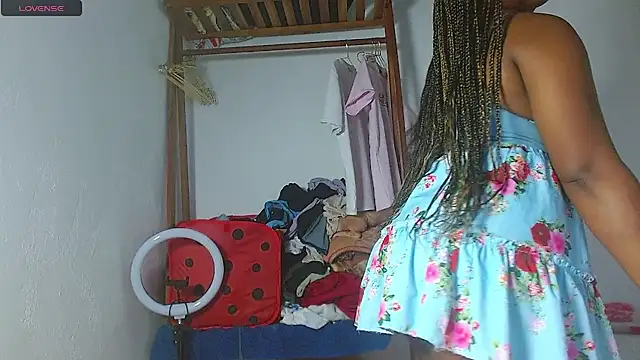 chanellmontes3 online show from 04-25-26, 06:16