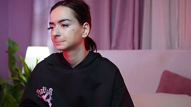 AriellaKitty online show from 03-12-26, 09:54