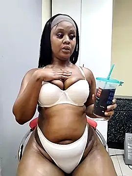 Snapshot of LUNAARXO1 chatting on 03-06-26, 10:28 LUNAARXO1 online show from 03-06-26, 10:28