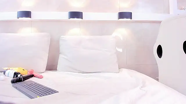 amber ryan online show from 03-13-26, 07:20