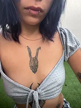 Snapshot of Namii_cute chatting on 02-07-26, 11:47 Namii cute online show from 02-07-26, 11:47