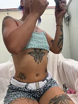 Snapshot of Namii_cute chatting on 02-15-26, 11:52 Namii cute online show from 02-15-26, 11:52