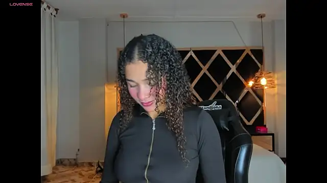 Mia cartther online show from 03-15-26, 03:34