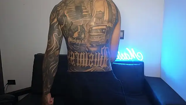 Snapshot of cash_master888 chatting on 02-15-26, 01:31 cash master888 online show from 02-15-26, 01:31