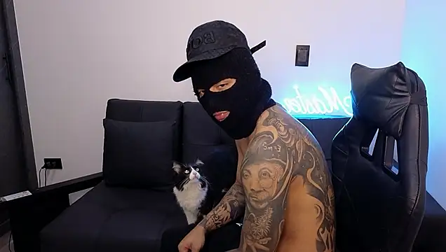 Snapshot of cash_master888 chatting on 02-21-26, 05:03 cash master888 online show from 02-21-26, 05:03