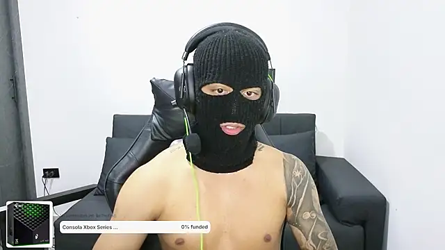 Snapshot of cash_master888 chatting on 03-06-26, 02:19 cash master888 online show from 03-06-26, 02:19