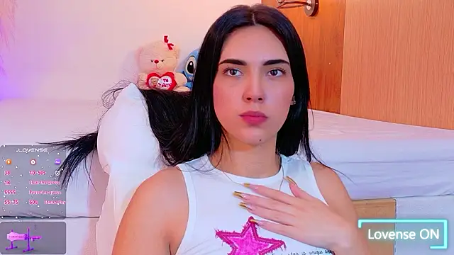 Snapshot of Aliison1_ chatting on 02-01-26, 11:58 Aliison1 online show from 02-01-26, 11:58