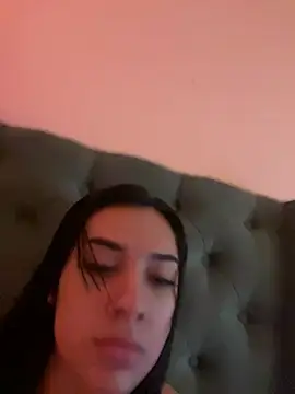 Snapshot of Aliison1_ chatting on 02-07-26, 04:54 Aliison1 online show from 02-07-26, 04:54