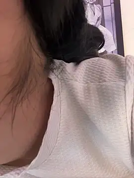 Snapshot of Aliison1_ chatting on 03-13-26, 09:43 Aliison1 online show from 03-13-26, 09:43