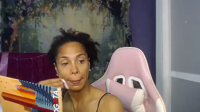 Snapshot of rosa_skinny chatting on 07-04-26, 07:09 rosa skinny online show from 07-04-26, 07:09