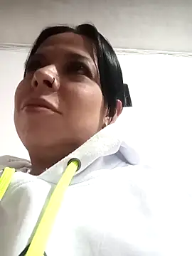 RossyAlvarez online show from 04-26-26, 02:53