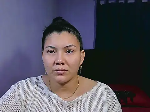 Snapshot of Violetta-Helena chatting on 03-16-26, 05:35 Violetta-Helena online show from 03-16-26, 05:35