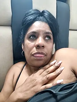 Snapshot of Zeyllyjhonson chatting on 01-31-26, 11:47 Zeyllyjhonson online show from 01-31-26, 11:47