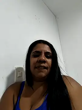 Snapshot of Zeyllyjhonson chatting on 02-22-26, 04:13 Zeyllyjhonson online show from 02-22-26, 04:13