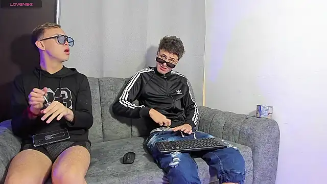 Snapshot of Two_sexboys chatting on 03-05-26, 07:32 Two sexboys online show from 03-05-26, 07:32