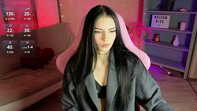 Snapshot of Kelly__Bunny chatting on 02-12-26, 10:43 Kelly Bunny online show from 02-12-26, 10:43