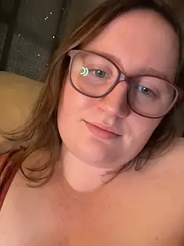 lucycomestrue online show from 06-13-26, 11:35