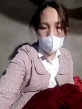 Snapshot of Gummiesu chatting on 01-16-26, 04:11 Gummiesu online show from 01-16-26, 04:11