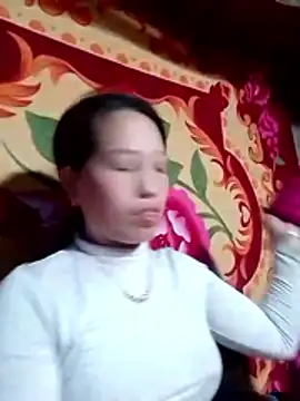 Snapshot of Gummiesu chatting on 01-31-26, 08:18 Gummiesu online show from 01-31-26, 08:18