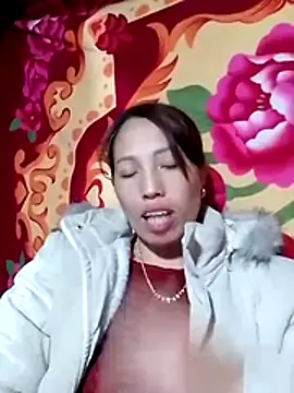 Snapshot of Gummiesu chatting on 02-02-26, 01:43 Gummiesu online show from 02-02-26, 01:43