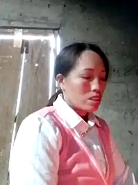 Snapshot of Gummiesu chatting on 02-03-26, 01:48 Gummiesu online show from 02-03-26, 01:48