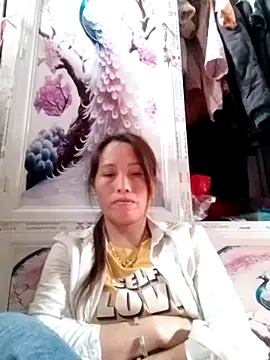 Snapshot of Gummiesu chatting on 02-07-26, 09:02 Gummiesu online show from 02-07-26, 09:02