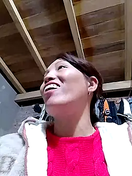 Snapshot of Gummiesu chatting on 02-09-26, 02:15 Gummiesu online show from 02-09-26, 02:15