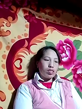 Snapshot of Gummiesu chatting on 02-10-26, 07:29 Gummiesu online show from 02-10-26, 07:29