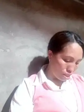 Snapshot of Gummiesu chatting on 02-15-26, 12:25 Gummiesu online show from 02-15-26, 12:25