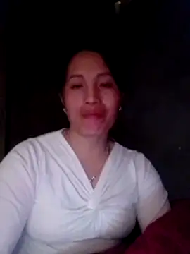 Snapshot of Gummiesu chatting on 02-17-26, 08:22 Gummiesu online show from 02-17-26, 08:22