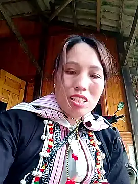 Snapshot of Gummiesu chatting on 02-22-26, 08:24 Gummiesu online show from 02-22-26, 08:24