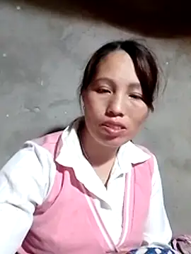 Snapshot of Gummiesu chatting on 02-23-26, 08:39 Gummiesu online show from 02-23-26, 08:39