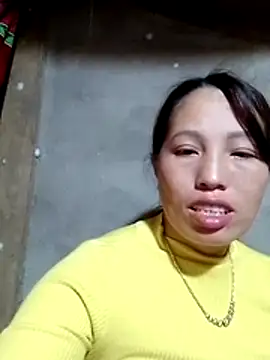 Snapshot of Gummiesu chatting on 02-24-26, 08:51 Gummiesu online show from 02-24-26, 08:51